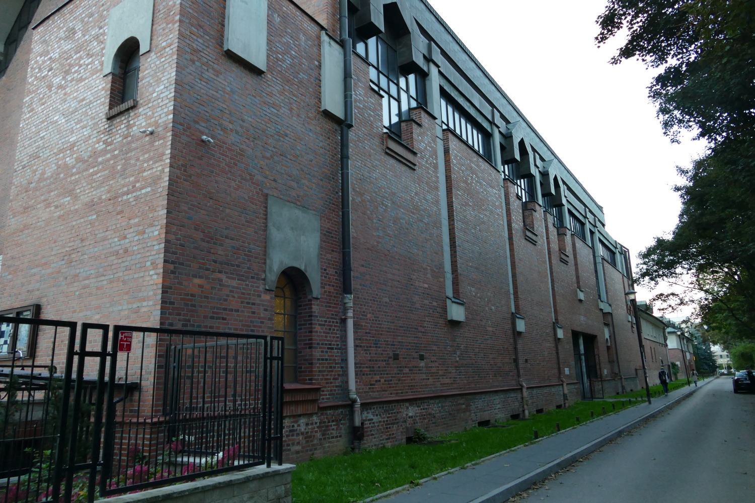 Zdjęcie architektury budynku Kościół Matki Bożej Anielskiej i klasztor franciszkanów